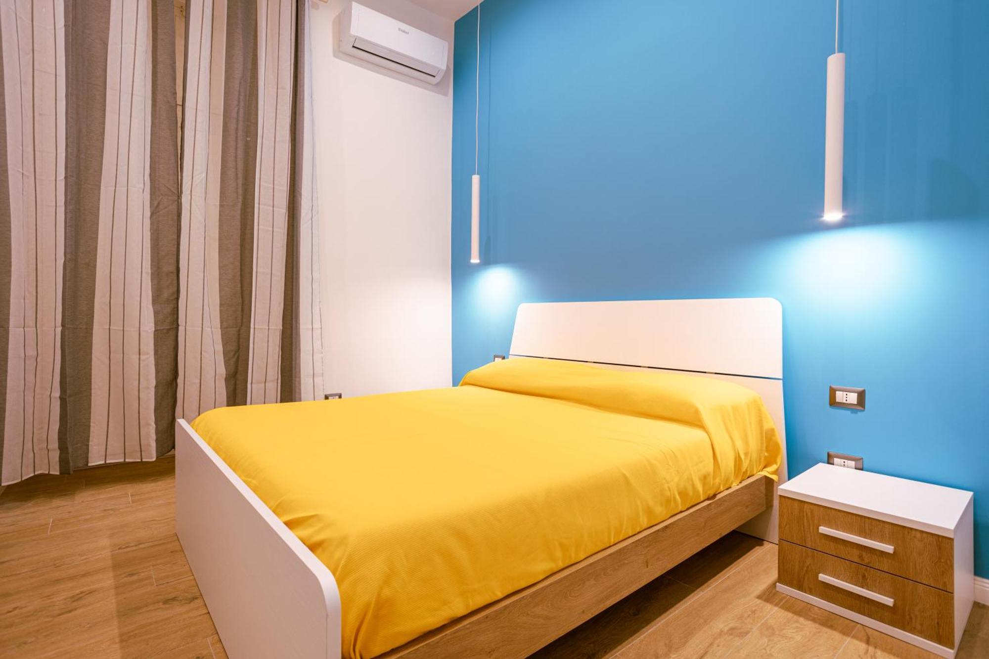Song House Apartment Centro Storico 7 Pax Napoli Bagian luar foto