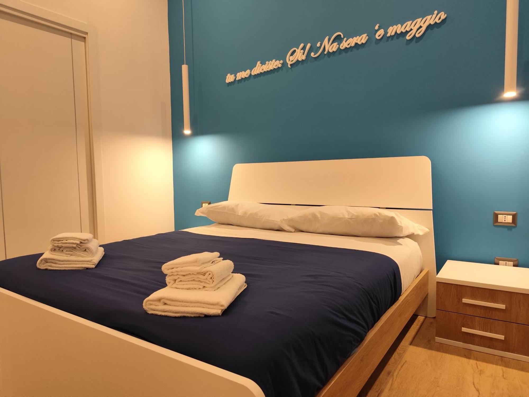 Song House Apartment Centro Storico 7 Pax Napoli Bagian luar foto