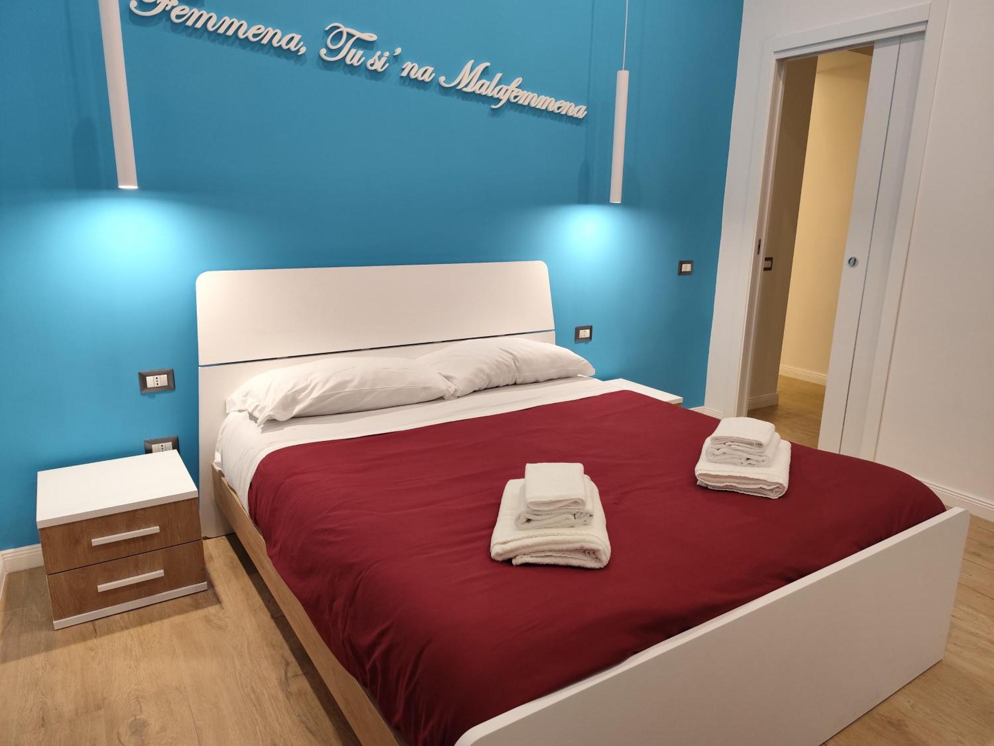 Song House Apartment Centro Storico 7 Pax Napoli Bagian luar foto